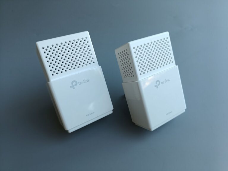Sprzedam: TP-Link TL-PA7010 (2 sztuki – komplet) AV1000 Gigabit Powerline Adapter